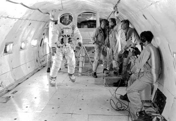 NELLA FOTO 9 LUGLIO 1969 EDWIN ALDRIN DURANTE ESERCITAZIONI DI RIPRODUZIONE DI CONDIZIO LUNARI FOTO NASA/PHOTOSHOT/INFOPHOTO 