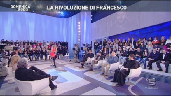 Papa Francesco a Domenica Live