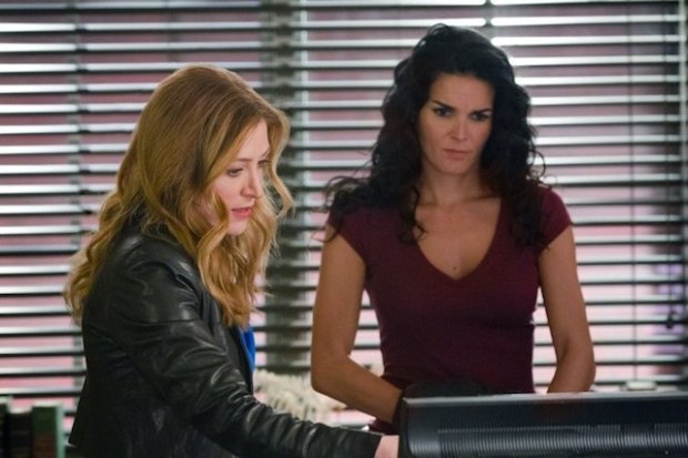 Rizzoli & Isles 4