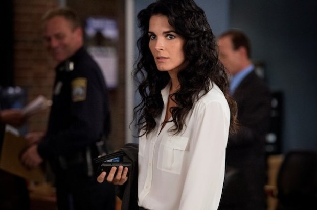 Rizzoli & Isles 4