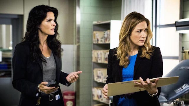 angie-harmon-sasha-alexander-rizzoli-and-isles-season-5-premiere-tntjpg