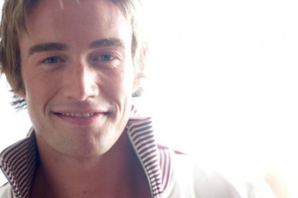 Robert Buckley, nel cast di One Tree Hill 7