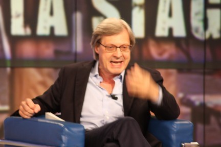 Gallery Fotografica Esclusiva Tvblog negli studi Sabato & Domenica Estate di Raiuno: Vittorio Sgarbi ospite della puntata 