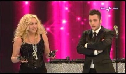 Sanremo 2010 quarta serata- Tony Maiello vince la Nuova Generazione. Eliminati Moro e Ruggeri