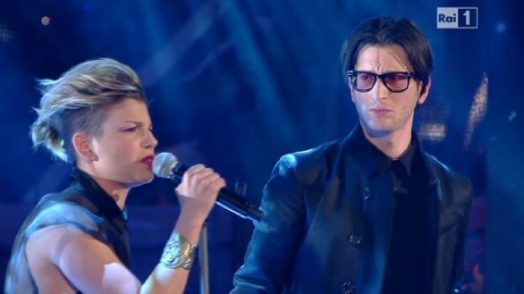 Sanremo 2012 - Emma e Gary Go in Il Paradiso-Is paradise is half as nice