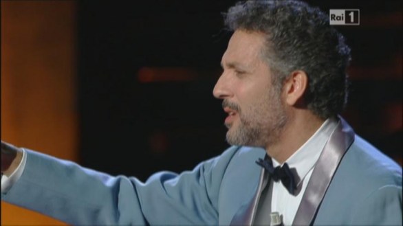 Sanremo 2013, Beppe Fiorello canta Modugno