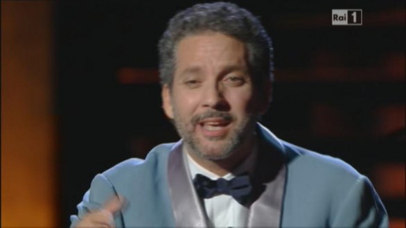 Sanremo 2013, Beppe Fiorello canta Modugno