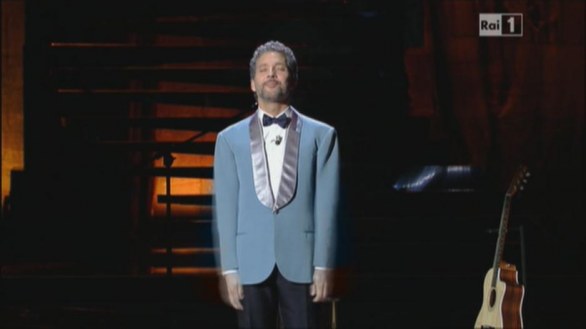 Sanremo 2013, Beppe Fiorello canta Modugno