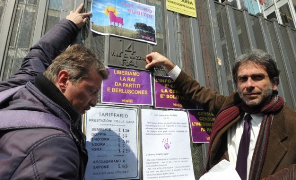 Rai: le foto del sit-in del popolo viola