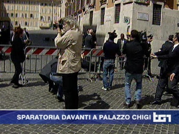 Spari a Palazzo Chigi, le dirette tv