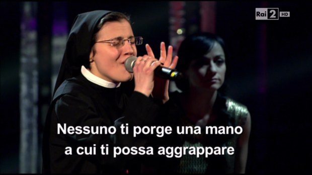 Suor Cristina canta Hero