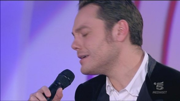 Tiziano Ferro a C\'è Posta per Te 11 novembre 2012