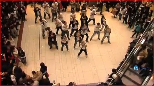 Tutti pazzi per amore 2 - Il flash mob a Roma