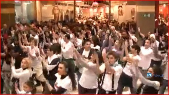 Tutti pazzi per amore 2 - Il flash mob a Roma