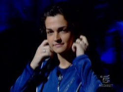 valerio scanu finalista amici 2