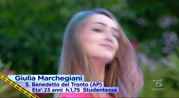 Veline 2012 - Giulia Marchegiani vince la puntata del 17 luglio