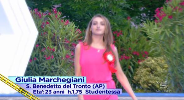 Veline 2012 - Giulia Marchegiani vince la puntata del 17 luglio