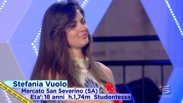 Veline 2012 - Stefania Vuolo vince la puntata del 17 agosto