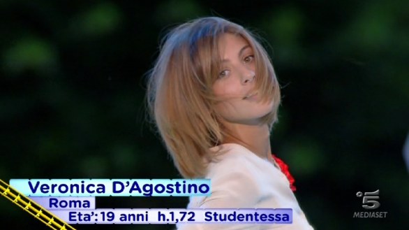 Veronica D Agostino vince Veline 2012 del 25 agosto